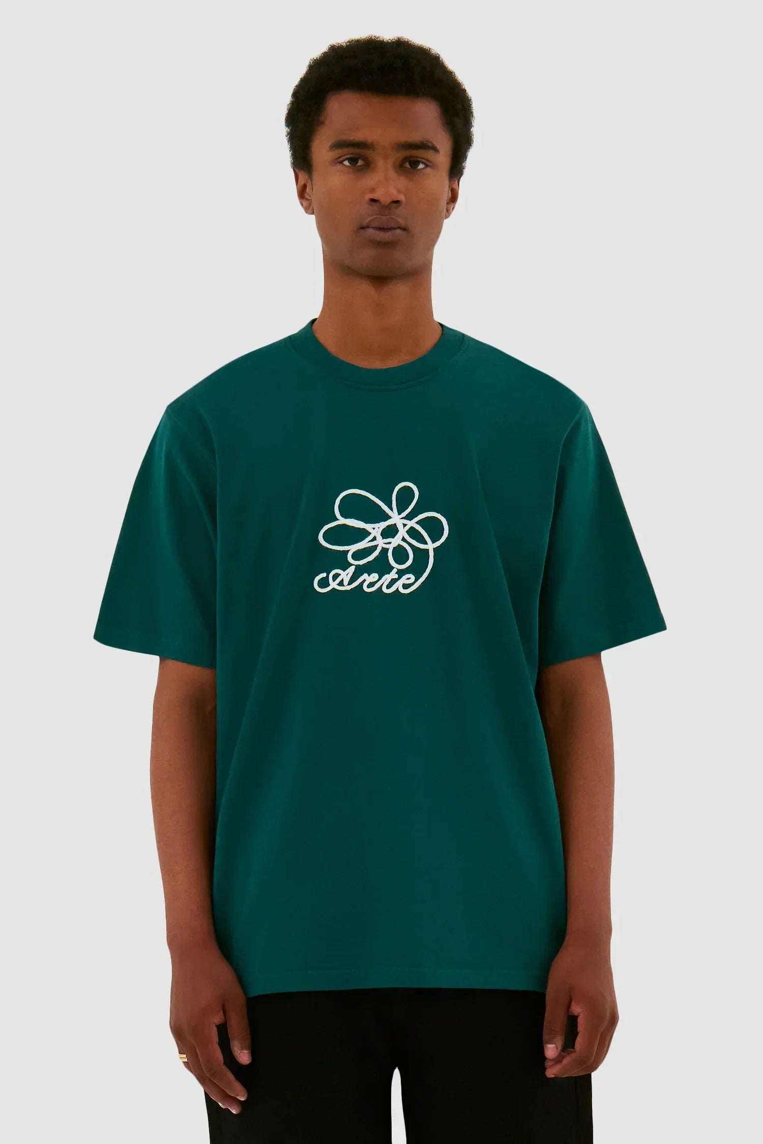 T-shirt brodé de fleurs